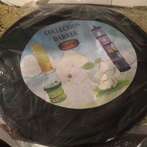 NWOT Mesh Hanging Collection Barrel